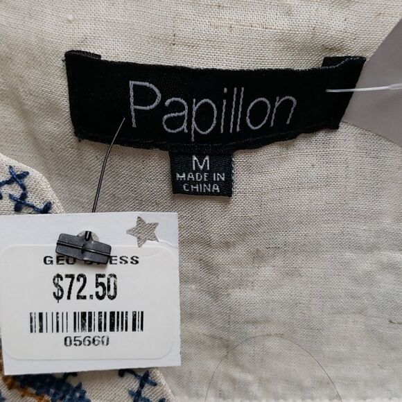 Papillion dress   - Picture 2 of 3